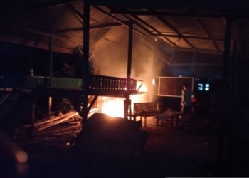 Balai pengajian milik Muhammadiyah di wilayah Bireuen Aceh dibakar orang tak dikenal, di Bireuen, Selasa (31/5/2023) (Foto: Antara/HO)