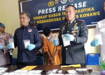 Direktur Reserse Narkoba Polda Sultra Kombes Pol Bambang Tjahjo Bawono di Konawe, Jumat (2/5/2023). (Foto: Antara/Harianto)