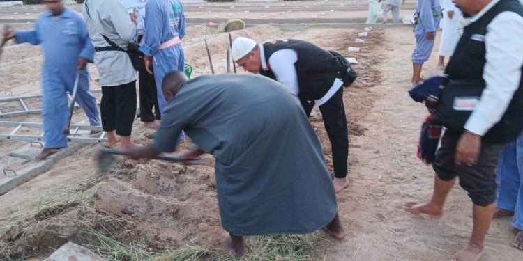 Proses pemakaman Almarhum Abdullah Ali (66 tahun), jemaah haji asal Banda Aceh meninggal dunia di Makkah. (Foto: Alibi/Dok. Kemenag Aceh)