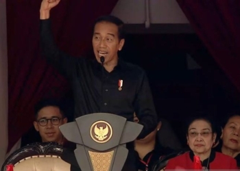 Tangkap layar Pesiden RI Joko Widodo memberikan sambutan saat acara puncak Bulan Bung Karno (BBK) di Stadion Utama Gelora Bung Karno (SUGBK), seperti ditayangkan dalam YouTube PDIP, Sabtu (24/6/2023). (Foto: Antara/Mentari Dwi Gayati)