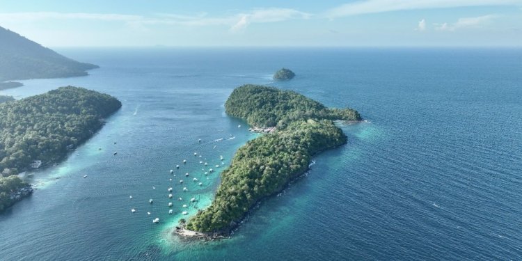 Salah satu pantai di Pulau Weh, Sabang. (Foto: Alibi/Dok. Humas Pemkot Sabang)