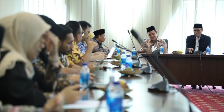 Rapat persiapan sidang isbat 1 Zulhijah 1444 Hijriah. (Foto: Alibi/Dok. Kemenag RI)