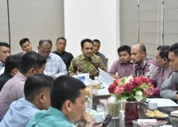 KIP Banda Aceh menghadiri Rapat Rasionalisasi Rencana Anggaran Pilkada Tahun 2024. (Foto: Alibi/Dok. KIP Banda Aceh)