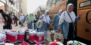 Keberangkatan jemaah haji Indonesia dari Madinah ke Makkah. (Foto: Alibi/Dok. Kemenag RI)