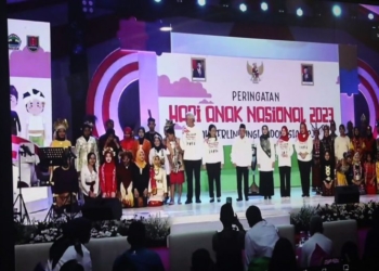 Peringatan Hari Anak Nasional via konferensi video, dari ruang kerja Meuligoe Gubernur Aceh, Banda Aceh, Minggu (23/7/2023). (Foto: Alibi/Dok. Humas Pemerintah Aceh)