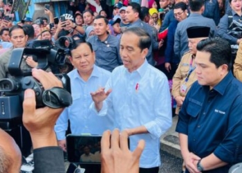 Presiden Joko Widodo menyampaikan keterangan pers di Pasar Bululawang, Kabupaten Malang, Provinsi Jawa Timur pada Senin (24/7/2023). (Foto: BPMI Setpres/Laily Rachev)