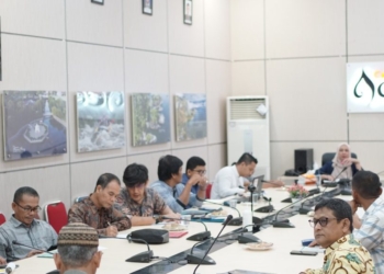 Rapat terkait penemuan makam kuno di areal pembangunan Bendungan Keureuto di Kabupaten Bener Meriah. (Foto: Alibi/Dok. Disbudpar Aceh)