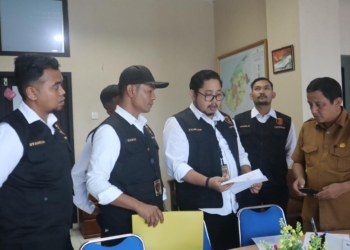 Satreskrim Polresta Banda Aceh menangkap Kepala Dinas PUPR Kota Banda Aceh M Yasir. (Foto: Alibi/Dok. Polresta Banda Aceh)