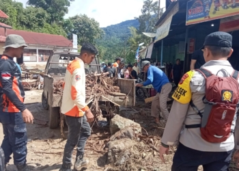 Banjir bandang terjang Gampong Blang Meurandeh, Kecamatan Beutong Ateuh Banggalang, Kabupaten Nagan Raya, Aceh. (Foto: Alibi/Dok. BPBD Nagan Raya)