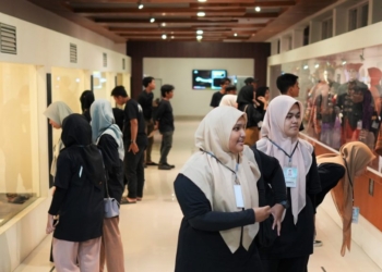 Pengunjung menghadiri acara 108 tahun Museum Aceh. (Foto: Alibi/Dok. Disbudpar Aceh)