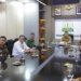 Penjabat Gubernur Aceh, Achmad Marzuki, bersama Tim Pengendali Inflasi Daerah (TPID) mengikuti Rapat Koordinasi Pengendalian Inflasi dengan Mendagri RI, Muhammad Tito Karnavian secara virtual. (Foto: Alibi/Dok. Humas Aceh)