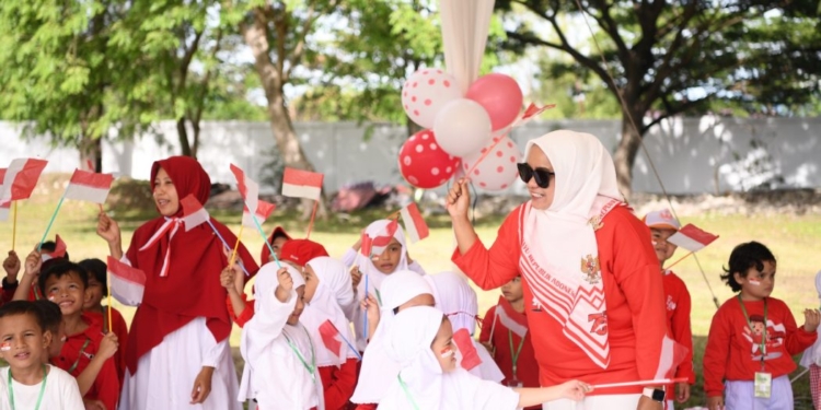 DWP Aceh menggelar perlombaan anak-anak ceria dengan permainan tradisional bersama seratusan murid PAUD Bhakti Pertiwi dan TK Pertiwi Setda Aceh. (Foto: Alibi/Dok. Humas Aceh)