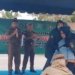 Seorang terpidana kasus zina tumbang saat dicambuk di depan umum, di Pidie, Senin (25/9/2023) (Foto: Dok. Antara/Mira Ulfa)