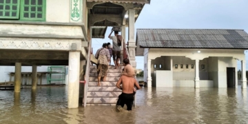 Banjir rendam 18 desa di Kecamatan Matangkuli, Aceh Utara. (Foto: Alibi/Dok. Polisi)