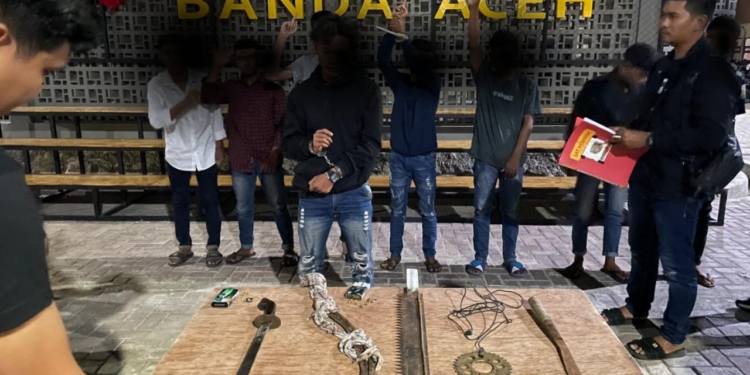 Polisi ringkus ketua dan anggota Gangster IKAO di Banda Aceh. (Foto: Alibi/Dok. Polresta Banda Aceh)