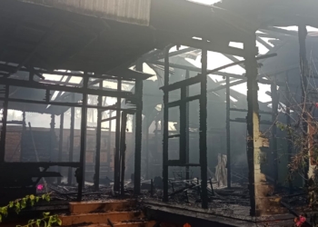 Enam rumah warga di Gampong Lueng Bata, Kecamatan Lueng Bata, Kota Banda Aceh ludes terbakar pada Selasa (19/9/2023). (Foto: Alibi/Dok. BPBA)