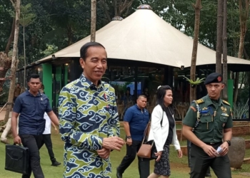 Presiden Joko Widodo (Jokowi) memberikan keterangan di Jakarta, Selasa (24/10/2023). (Foto: Antara/Indra Arief Pribadi)
