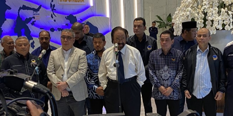 DPP Partai NasDem menggelar konferensi pers terkait dengan Menteri Pertanian Syahrul Yasin Limpo di NasDem Tower, Jakarta, Kamis (5/10/2023). (Foto: Antara/Fath Putra Mulya)