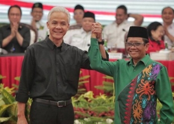 Menko Polhukam Mahfud MD diumumkan sebagai bakal cawapres Ganjar Pranowo untuk Pilpres 2024. (Foto: Dok. CNN Indonesia/Adhi Wicaksono)