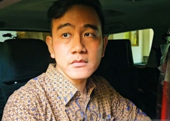 Wali Kota Surakarta Gibran Rakabuming Raka di Solo, Jawa Tengah, beberapa waktu lalu. (Foto: Dok. Antara/Aris Wasita)