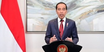 Presiden Joko Widodo menyampaikan keterangan di Riyadh, Kerajaan Arab Saudi, pada Kamis (19/10/2023), terkait situasi di Gaza, Palestina. (Foto: Dok. BPMI Setpres)
