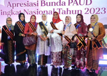 Bunda Paud Aceh Ayu Marzuki berhasil meraih penghargaan tingkat Nasional. (Foto: Dok. BPPA)