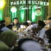 Kadisbudpar Aceh, Almuniza Kamal makan malam bersama anak-anak yatim di Pasar Kuliner PKA-8, Kamis, 9 November 2023. (Foto : MC/HDR