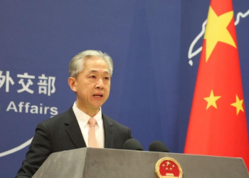 Juru Bicara Kementerian Luar Negeri China Wang Wenbin saat menyampaikan keterangan kepada media di Beijing, China pada Jumat (8/12/2023). (Foto: Dok. Antara/Desca Lidya Natalia)