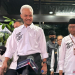 Capres nomor urut 3 Ganjar Pranowo (kiri) bersama cawapres Mahfud Md (kanan) saat berangkat menuju lokasi debat perdana dari Gedung High End, Jakarta, Selasa (12/12/2023). (Foto: Antara/Rio Feisal)