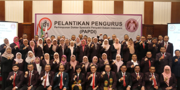 Pelantikan Perhimpunan Dokter Spesialis Penyakit Dalam Indonesia (PAPDI) cabang Aceh Periode 2022-2025 di Hermes Palace Hotel, Kota Banda Aceh, Minggu (10/12/2023). (Foto: Dok. PAPDI Aceh)