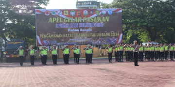 Apel gelar pasukan Operasi Lilin Seulawah 2023 dalam rangka pengamanan Natal 2023 dan Tahun Baru 2024 (Nataru) itu digelar di Polda Aceh, Kamis, (21/12/2023). (Foto: Dok. Polda Aceh)