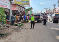 Polisi lalulintas mengamankan lokasi kecelakaan yang mengakibatkan seorang Balita meninggal dunia di Keude Punteut, Kecamatan Blang Mangat, Kota Lhokseumawe. (Foto: Dok. Polres Lhokseumawe)