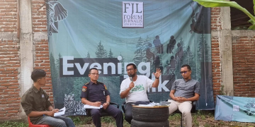 Diskusi yang bertajuk "Ilegal Fishing dan Kerusakan Terumbu Karang di Aceh", Banda Aceh, Selasa, (6/2/2024). (Foto: Dok FJL Aceh).