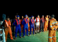 Tim SAR usai melaksanakan operasi penyelamatan anak buah kapal (ABK) korban kecelakaan kapal di Kabupaten Tanah Laut, Kalimantan Selatan, Jumat (23/2/2024) malam. (Foto: Dok. Antara/HO-Basarnas Banjarmasin)