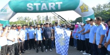 Pj Gubernur Aceh Safrizal hadiri jalan santai di USK